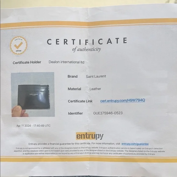 Sleek Saint Laurent Black Card Holder - Picture 4 of 4